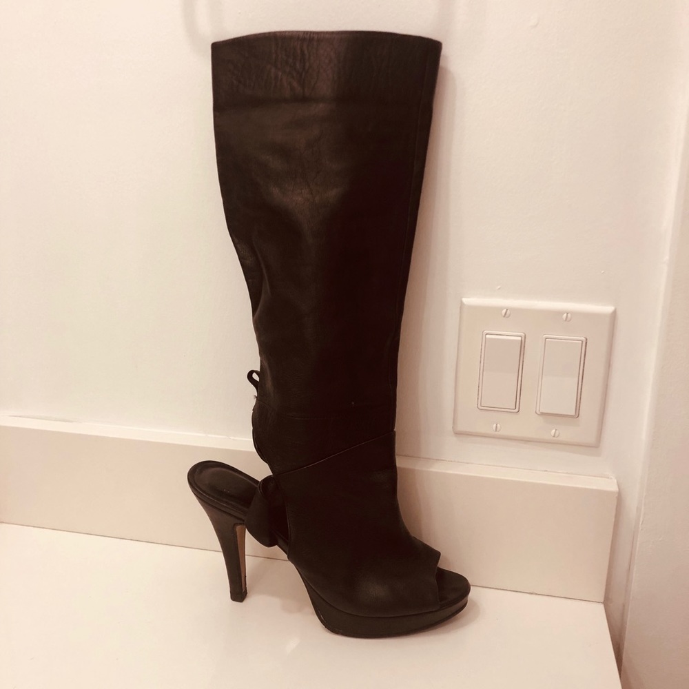Bem open boots, gently worn. Real leather
